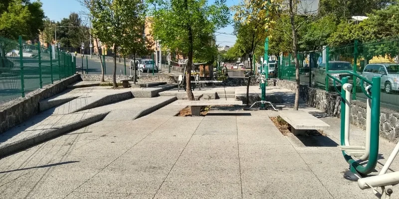 Flexible neighbourhood public square