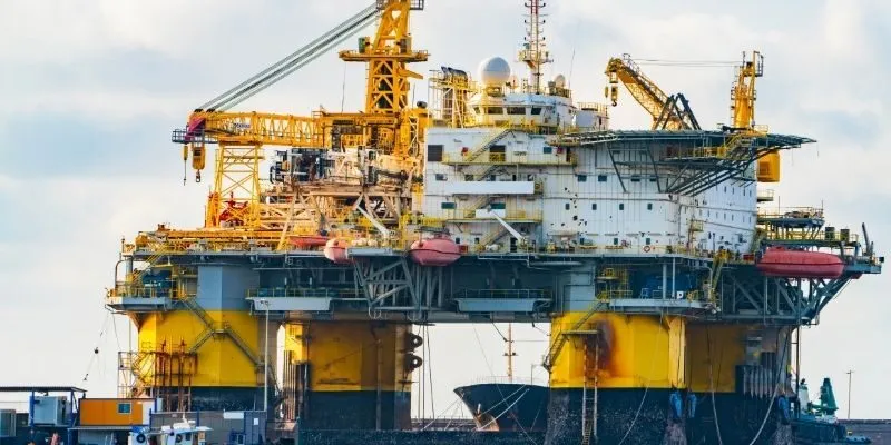 Marine construction demands active risk control