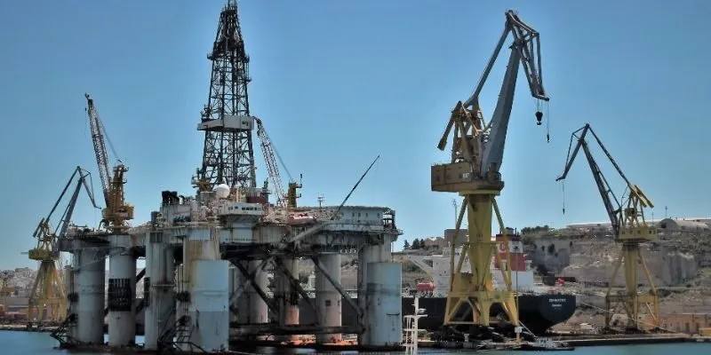 Operational care protects coastal assets